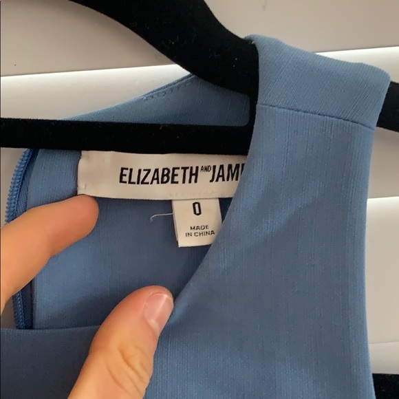 Dress - Picture 3 of 4